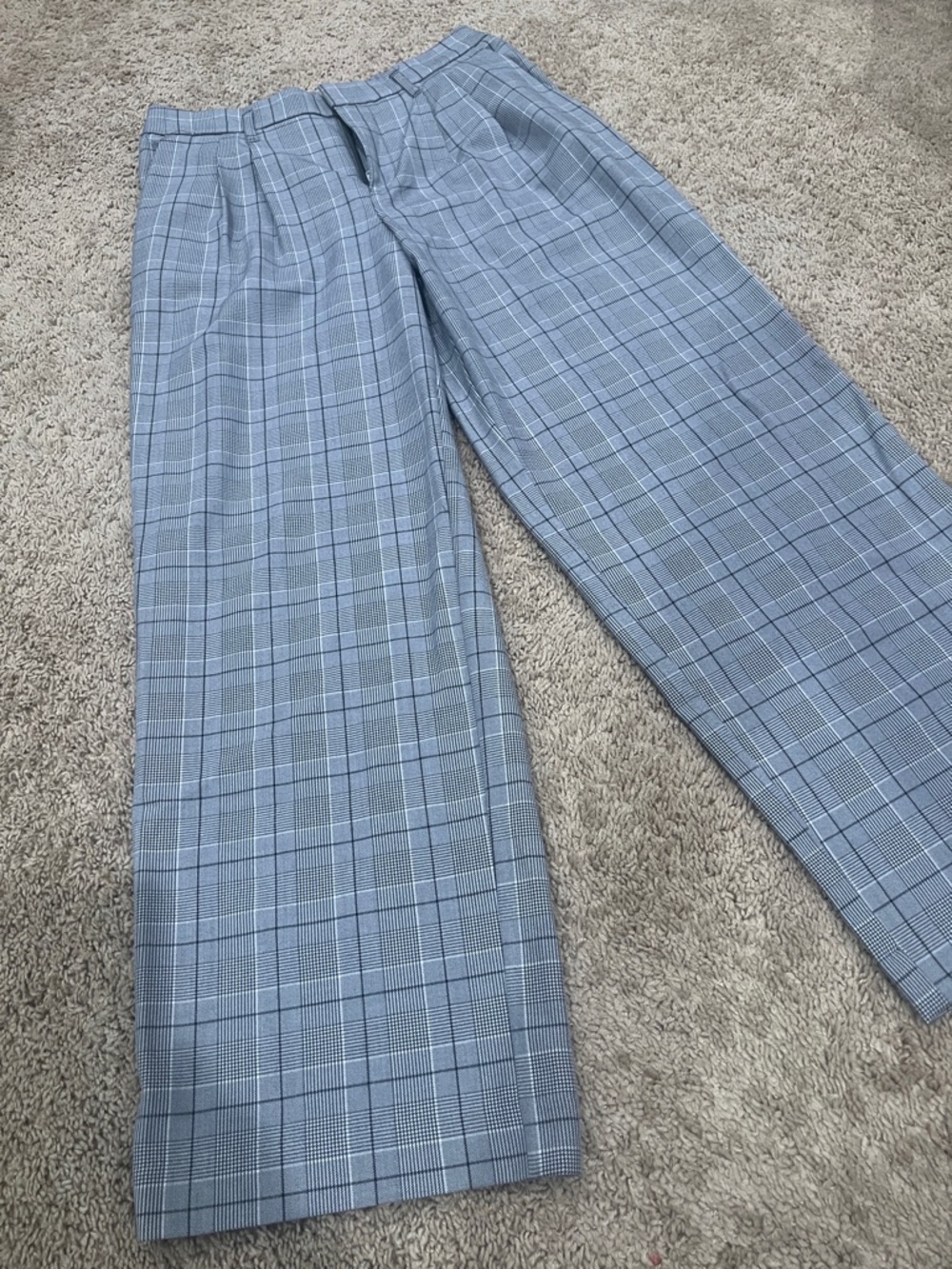 Classic Woman’s Gray Plaid Dress Pants